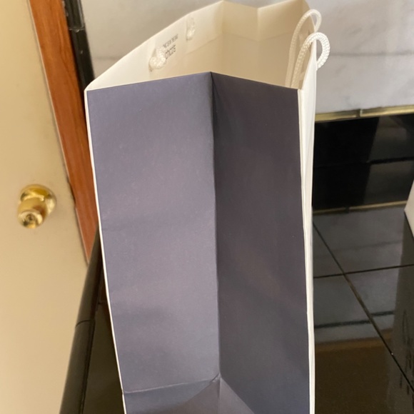 Chico’s - Picture 11 of 15